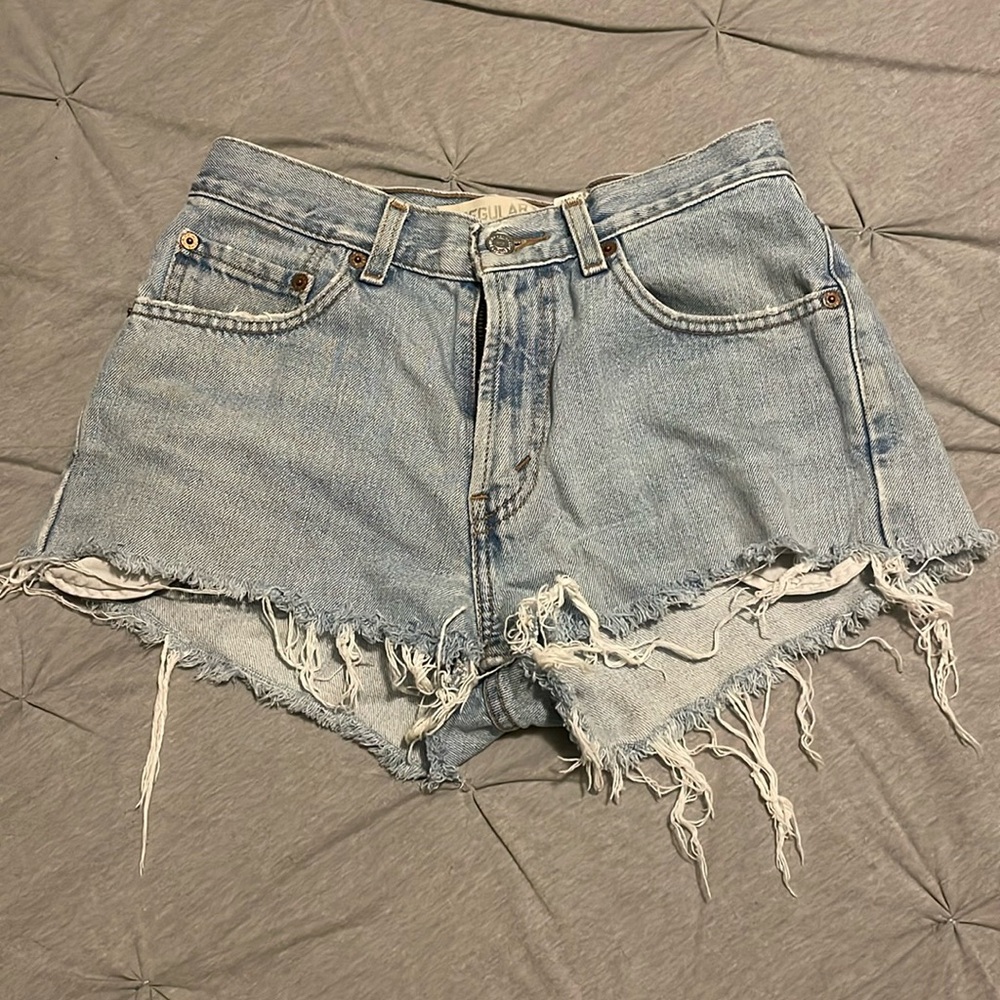 Levi’s cut off Jean shorts